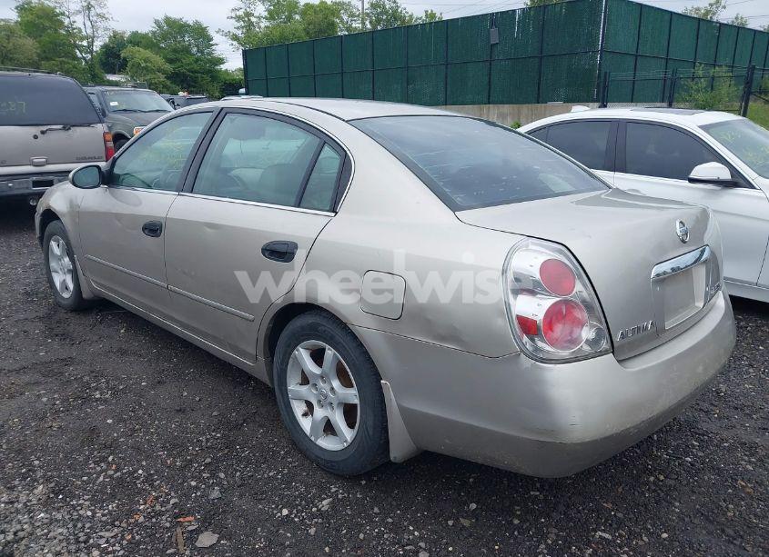 Photo 3 of 2005 Nissan Altima 2.5 S (VIN 1N4AL11D85C241271)