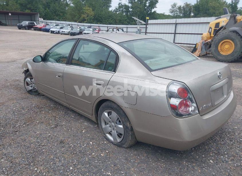 Photo 3 of 2005 Nissan Altima 2.5 S (VIN 1N4AL11D85C248771)