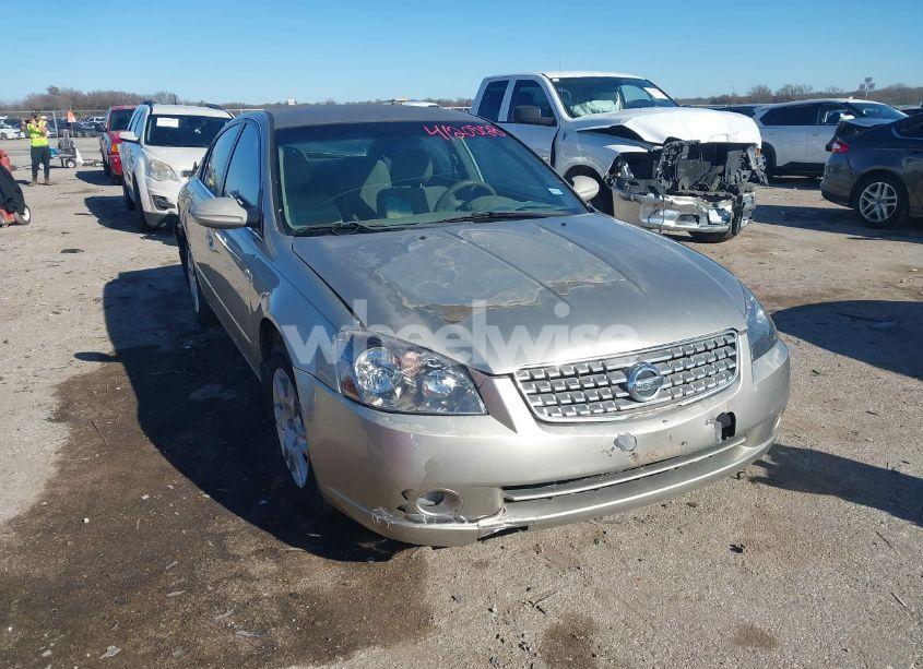 2005 Nissan Altima 2.5 S (VIN 1N4AL11D85N452880) main photo