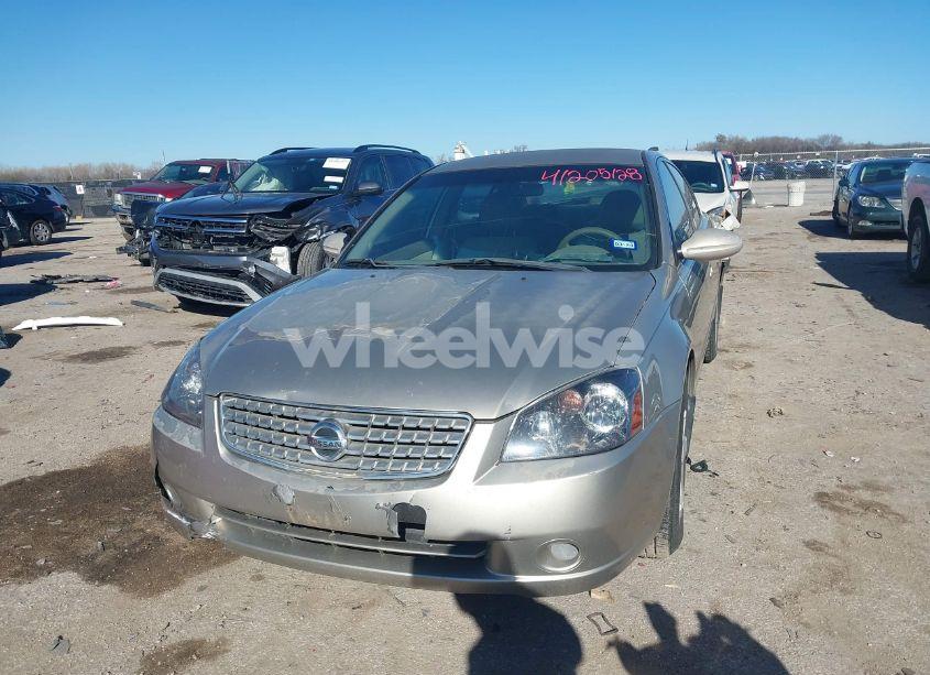 Photo 2 of 2005 Nissan Altima 2.5 S (VIN 1N4AL11D85N452880)