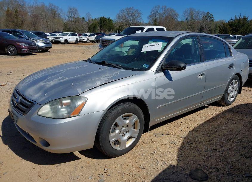 Photo 2 of 2002 Nissan Altima 2.5 S (VIN 1N4AL11D92C225382)