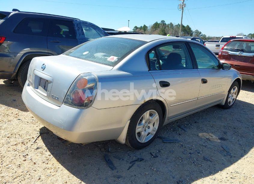 Photo 4 of 2002 Nissan Altima 2.5 S (VIN 1N4AL11D92C225382)