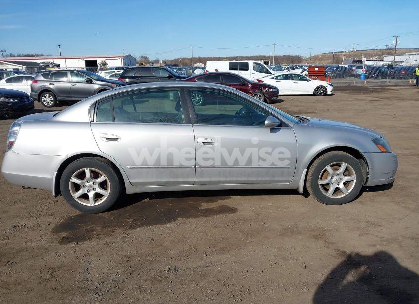 Photo 14 of 2005 Nissan Altima 2.5 S (VIN 1N4AL11D95C150137)