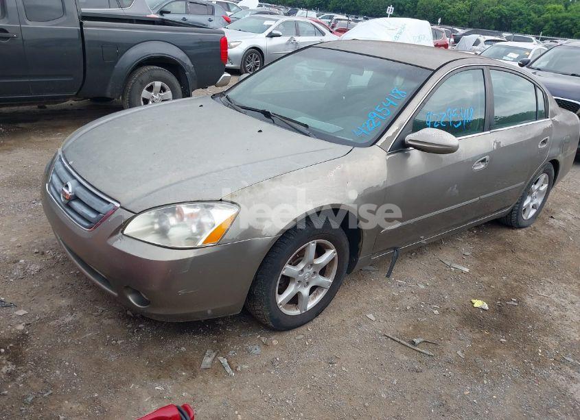 Photo 2 of 2005 Nissan Altima 2.5 S (VIN 1N4AL11D95C156309)