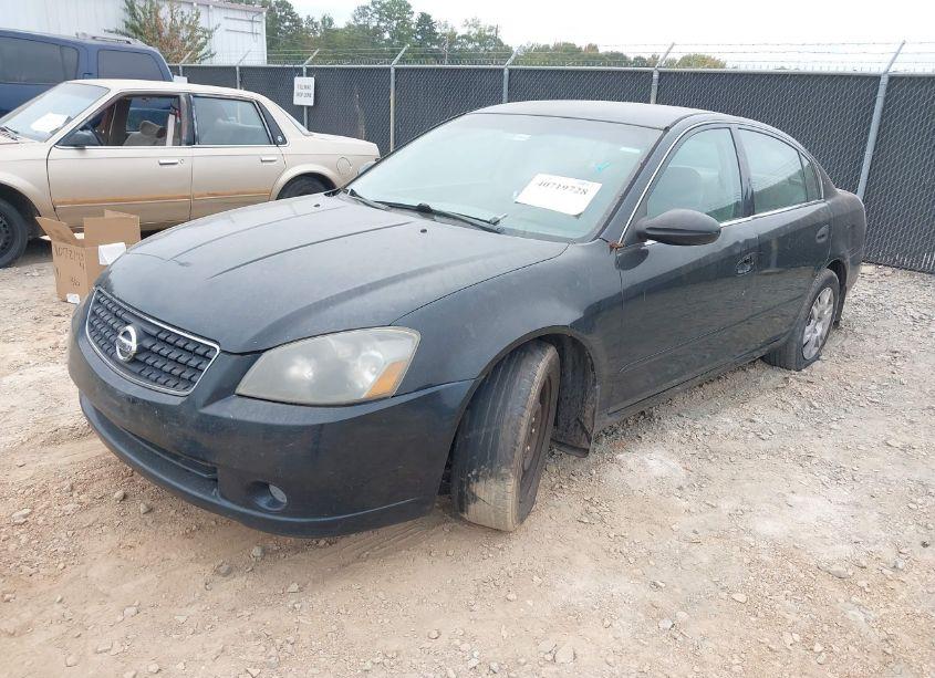 Photo 2 of 2005 Nissan Altima 2.5 S (VIN 1N4AL11D95C173126)