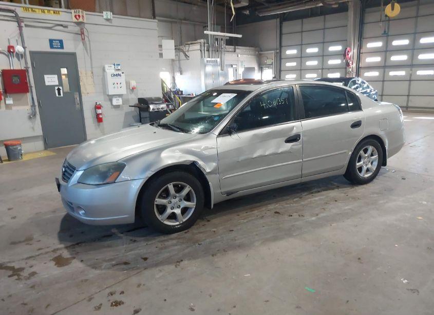Photo 2 of 2005 Nissan Altima 2.5 S (VIN 1N4AL11D95C263974)