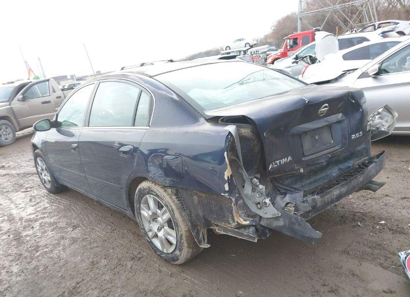 Photo 3 of 2005 Nissan Altima 2.5 S (VIN 1N4AL11D95C330783)
