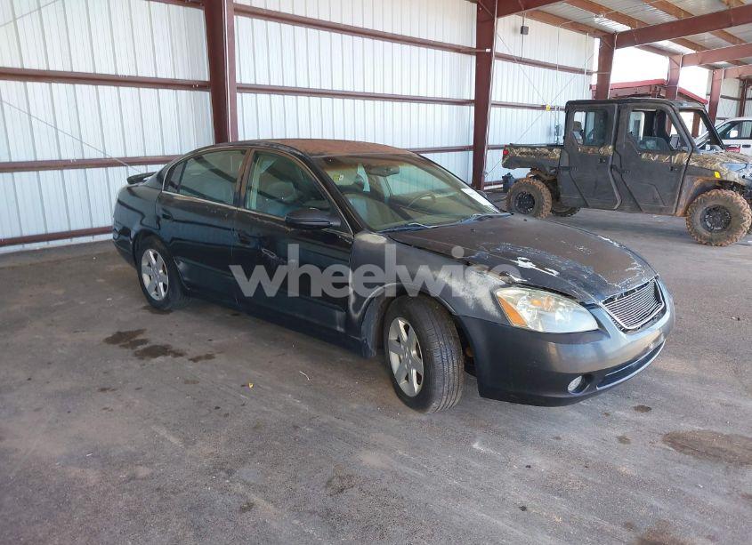 2002 Nissan Altima SL (VIN 1N4AL11DX2C192506) main photo