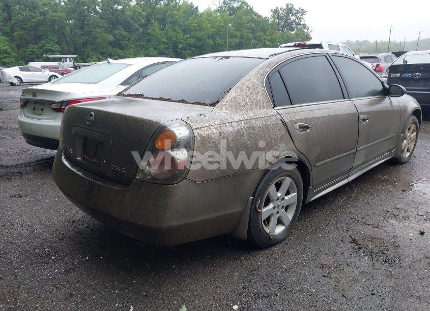 Photo 4 of 2002 Nissan Altima 2.5 S (VIN 1N4AL11DX2C208557)