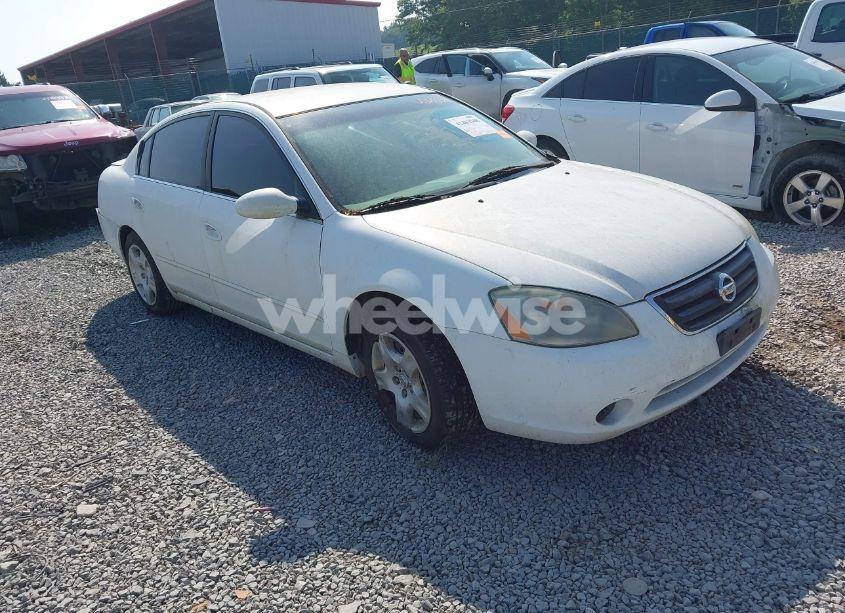 2002 Nissan Altima 2.5 S (VIN 1N4AL11DX2C279807) main photo