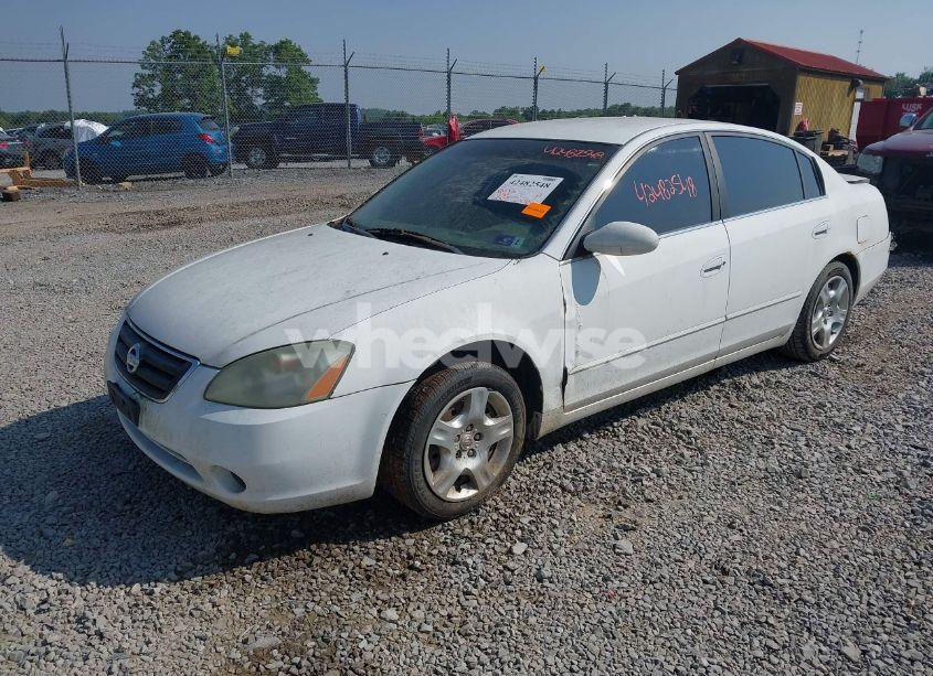 Photo 2 of 2002 Nissan Altima 2.5 S (VIN 1N4AL11DX2C279807)