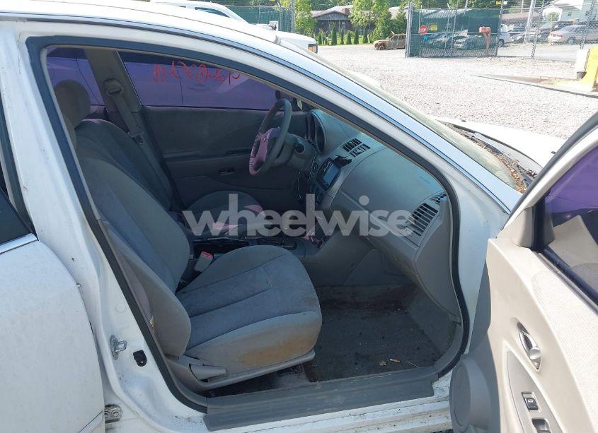 Photo 5 of 2002 Nissan Altima 2.5 S (VIN 1N4AL11DX2C279807)