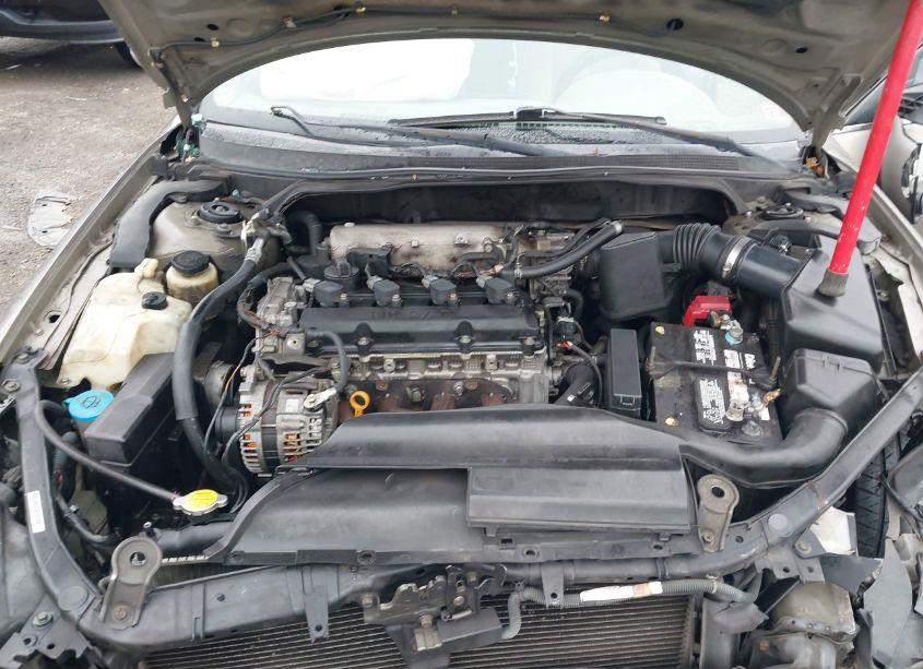 Photo 10 of 2004 Nissan Altima 2.5 S (VIN 1N4AL11DX4C109515)