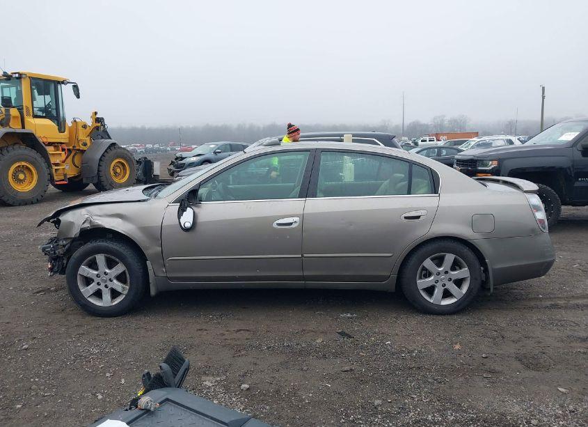Photo 15 of 2004 Nissan Altima 2.5 S (VIN 1N4AL11DX4C109515)