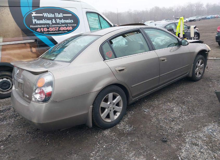 Photo 4 of 2004 Nissan Altima 2.5 S (VIN 1N4AL11DX4C109515)