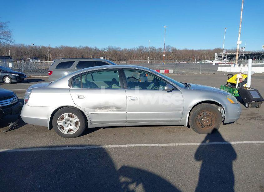 Photo 13 of 2004 Nissan Altima 2.5 S (VIN 1N4AL11DX4C147777)