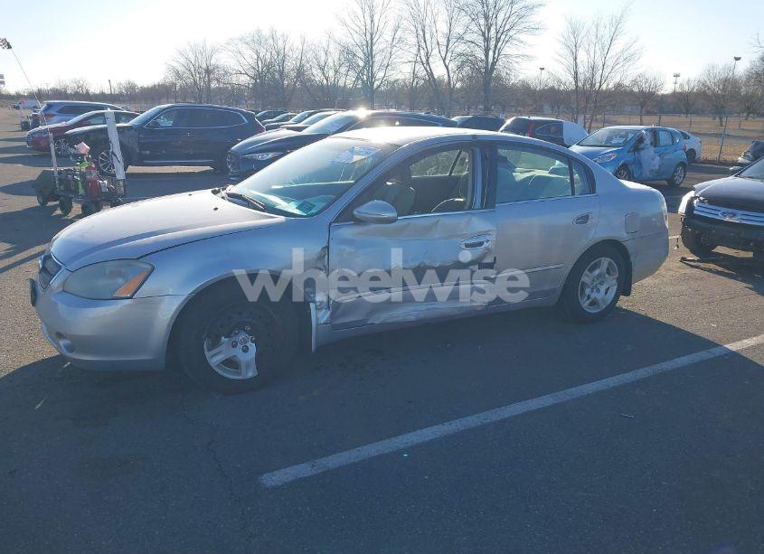 Photo 6 of 2004 Nissan Altima 2.5 S (VIN 1N4AL11DX4C147777)