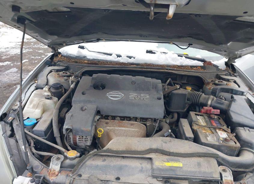 Photo 10 of 2005 Nissan Altima (VIN 1N4AL11DX5C136568)