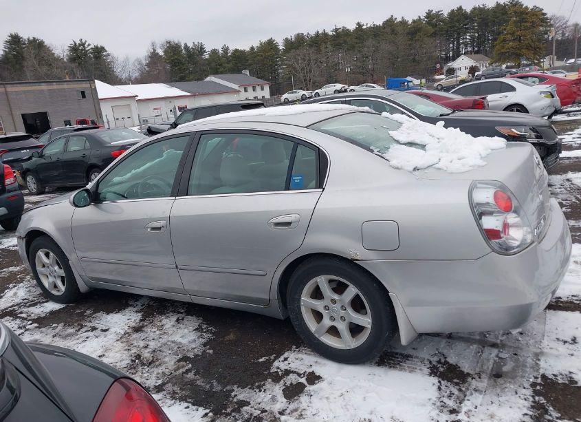 Photo 15 of 2005 Nissan Altima (VIN 1N4AL11DX5C136568)