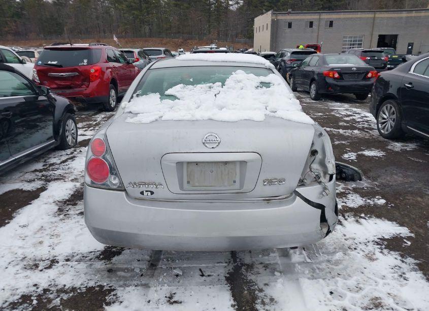 Photo 17 of 2005 Nissan Altima (VIN 1N4AL11DX5C136568)