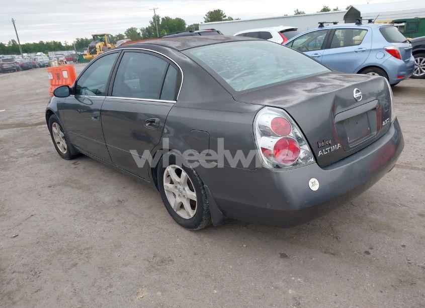 Photo 3 of 2005 Nissan Altima 2.5 S (VIN 1N4AL11DX5C280492)