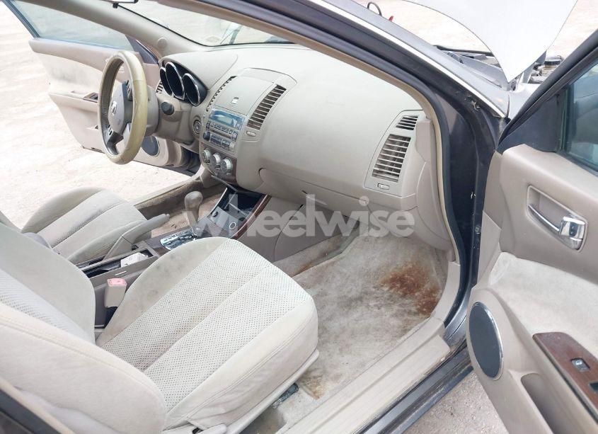 Photo 5 of 2005 Nissan Altima 2.5 S (VIN 1N4AL11DX5C280492)