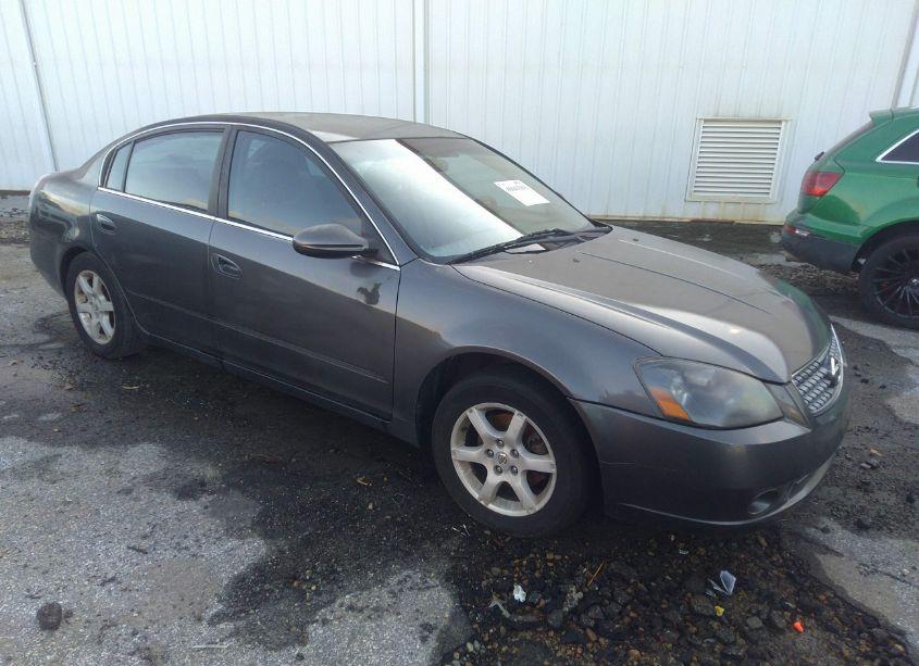 2005 Nissan Altima 2.5 S (VIN 1N4AL11DX5C337581) main photo