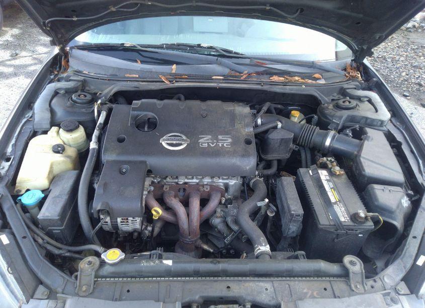 Photo 10 of 2005 Nissan Altima 2.5 S (VIN 1N4AL11DX5C337581)