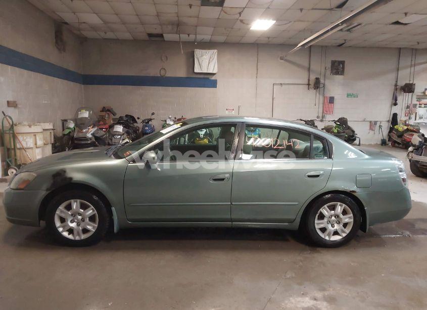 Photo 14 of 2005 Nissan Altima 2.5 S (VIN 1N4AL11DX5C345406)
