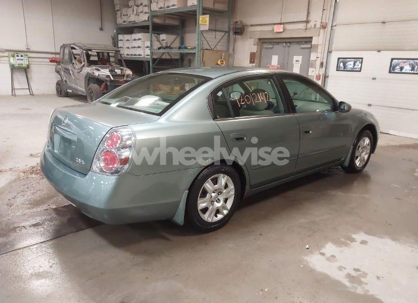 Photo 4 of 2005 Nissan Altima 2.5 S (VIN 1N4AL11DX5C345406)