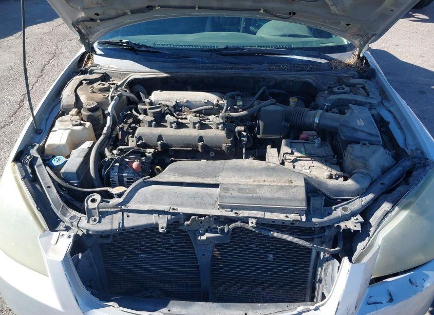 Photo 10 of 2005 Nissan Altima 2.5 S (VIN 1N4AL11DX5N402045)