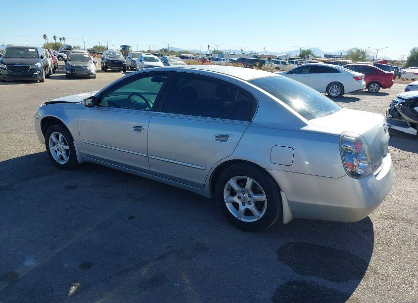 Photo 14 of 2005 Nissan Altima 2.5 S (VIN 1N4AL11DX5N402045)