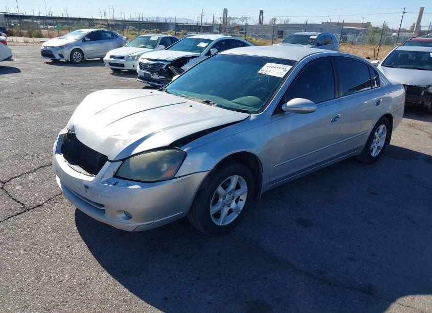 Photo 2 of 2005 Nissan Altima 2.5 S (VIN 1N4AL11DX5N402045)