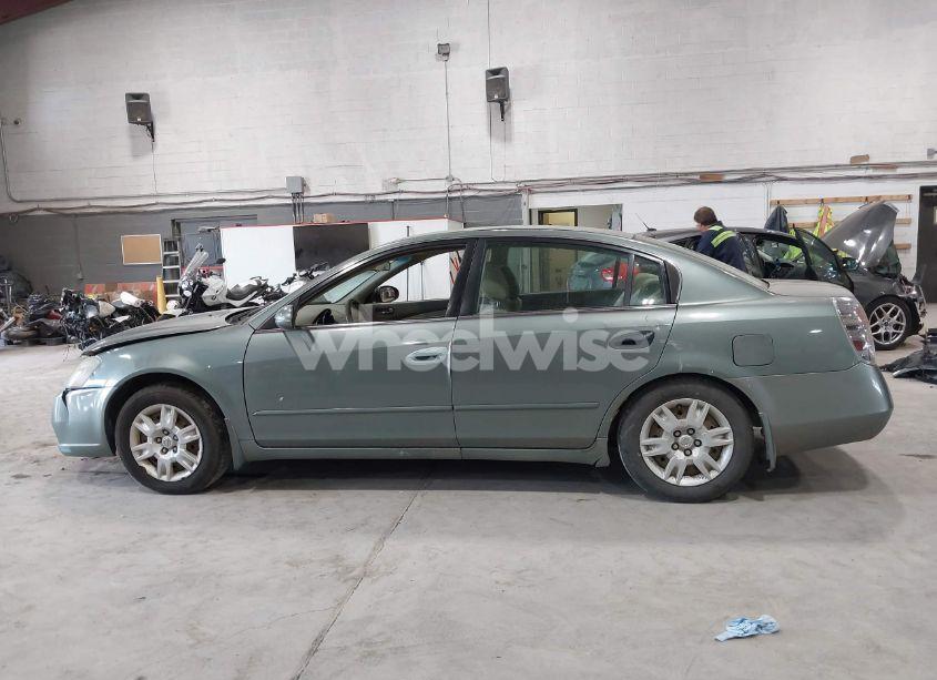 Photo 15 of 2005 Nissan Altima 2.5 S (VIN 1N4AL11DX5N431688)