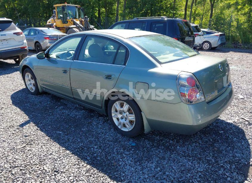 Photo 3 of 2005 Nissan Altima 2.5 S (VIN 1N4AL11DX5N466277)