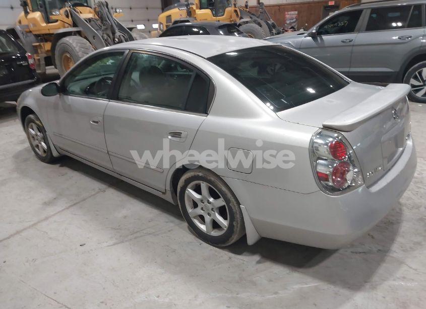 Photo 3 of 2005 Nissan Altima 2.5 S (VIN 1N4AL11E15C124530)