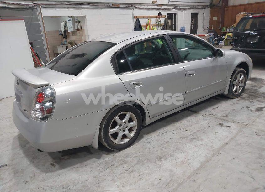 Photo 4 of 2005 Nissan Altima 2.5 S (VIN 1N4AL11E15C124530)