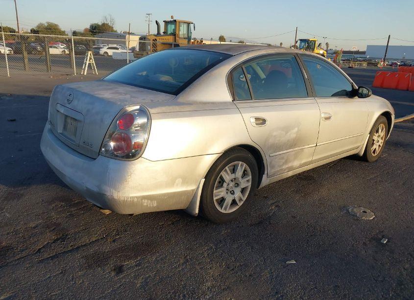 Photo 4 of 2005 Nissan Altima 2.5 S (VIN 1N4AL11E15C287419)