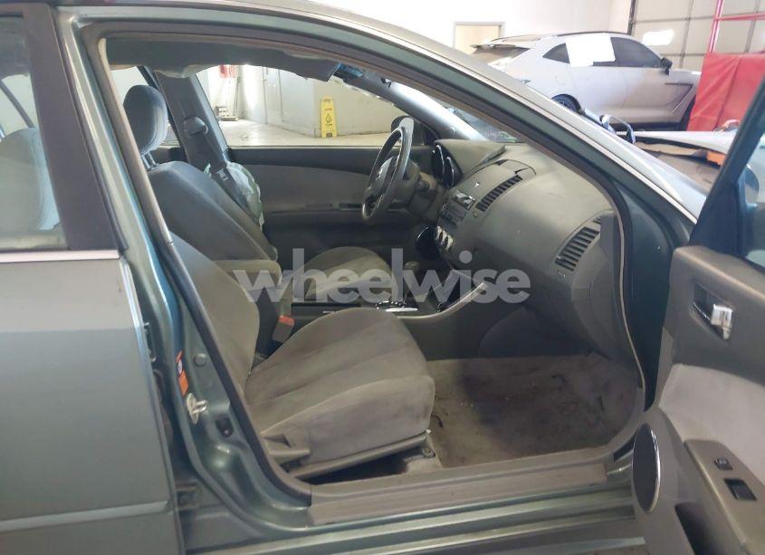 Photo 5 of 2005 Nissan Altima 2.5 S (VIN 1N4AL11E15N478908)