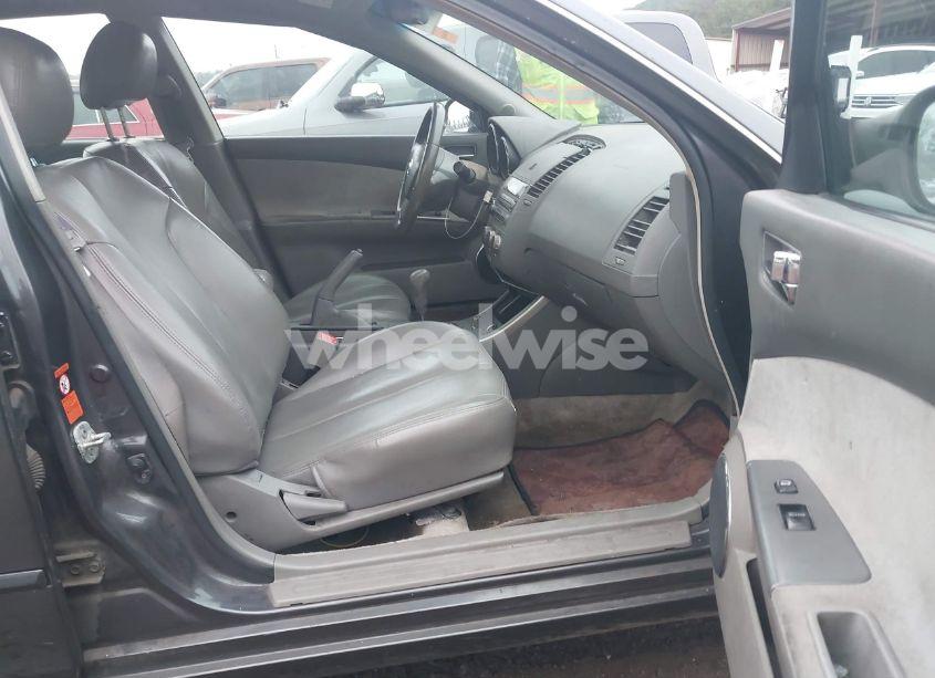 Photo 5 of 2005 Nissan Altima 2.5 S (VIN 1N4AL11E55N460654)