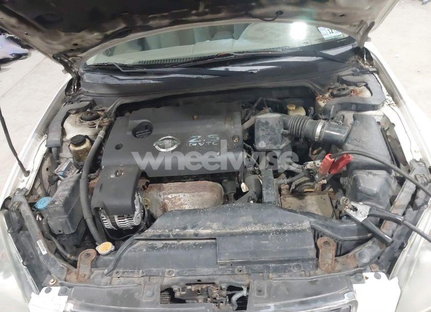 Photo 10 of 2004 Nissan Altima 2.5 S (VIN 1N4AL11E64C103543)