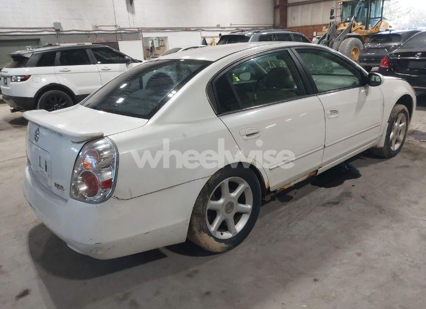 Photo 4 of 2004 Nissan Altima 2.5 S (VIN 1N4AL11E64C103543)