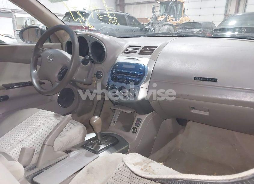 Photo 5 of 2004 Nissan Altima 2.5 S (VIN 1N4AL11E64C103543)