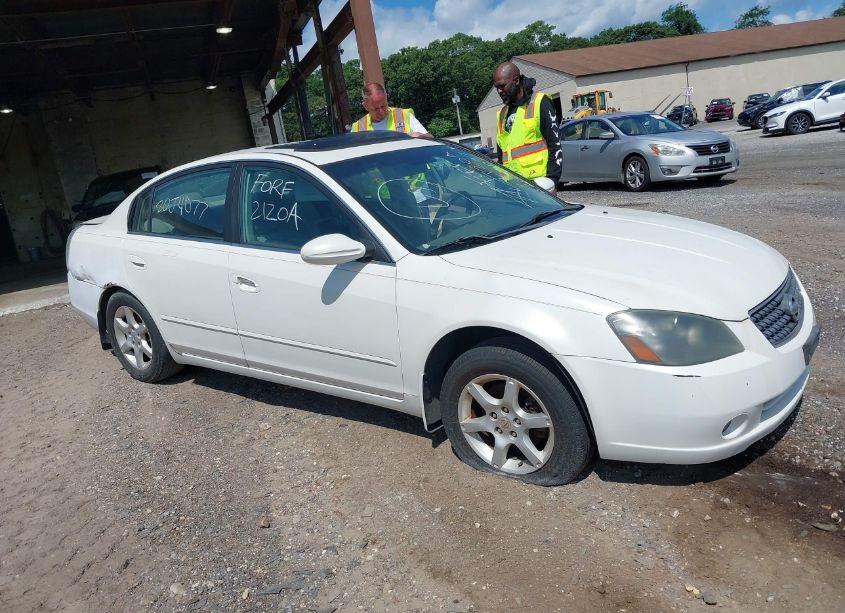 2005 Nissan Altima 2.5 S (VIN 1N4AL11E75C153367) main photo