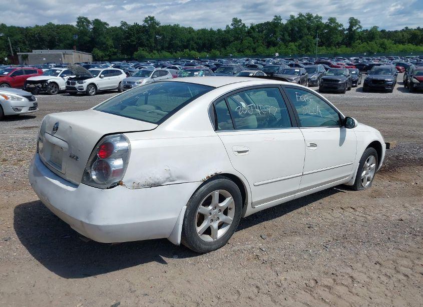Photo 4 of 2005 Nissan Altima 2.5 S (VIN 1N4AL11E75C153367)