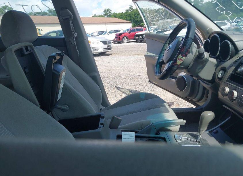 Photo 5 of 2005 Nissan Altima 2.5 S (VIN 1N4AL11E75C153367)