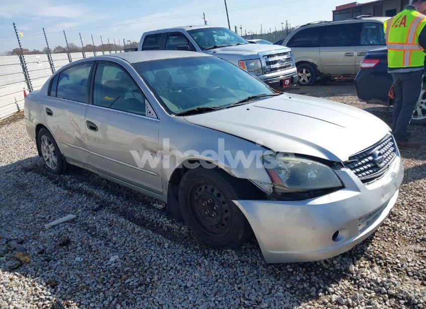 2005 Nissan Altima 2.5 S (VIN 1N4AL11E75N455598) main photo