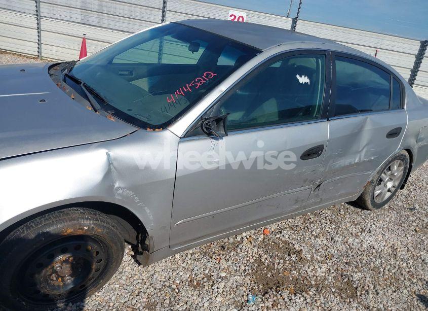 Photo 6 of 2005 Nissan Altima 2.5 S (VIN 1N4AL11E75N455598)