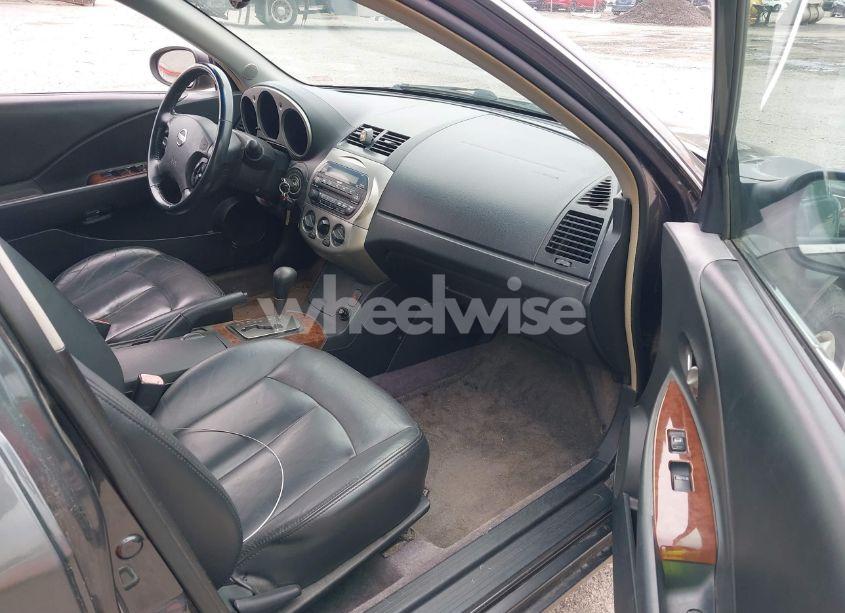 Photo 5 of 2004 Nissan Altima 2.5 SL (VIN 1N4AL11E84C198381)