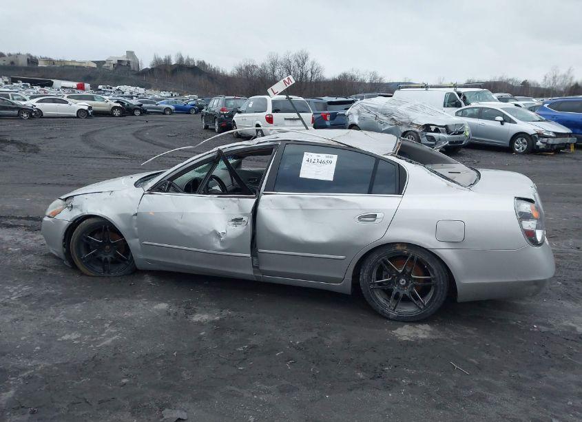 Photo 13 of 2004 Nissan Altima 2.5 S (VIN 1N4AL11E94C105271)